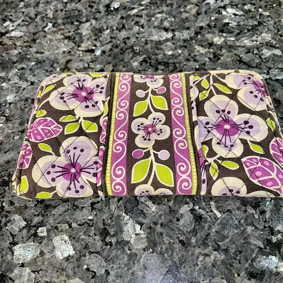Vera Bradley Purple Floral Nightingale Zip Accordion 8 inch Wallet - Picture 2 of 11